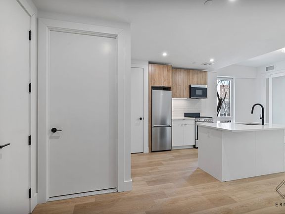 4th image of 80 Linden Blvd #2E