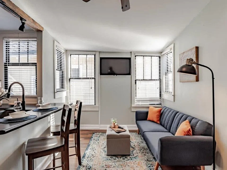 57 N Ann St #2-ID1043457P