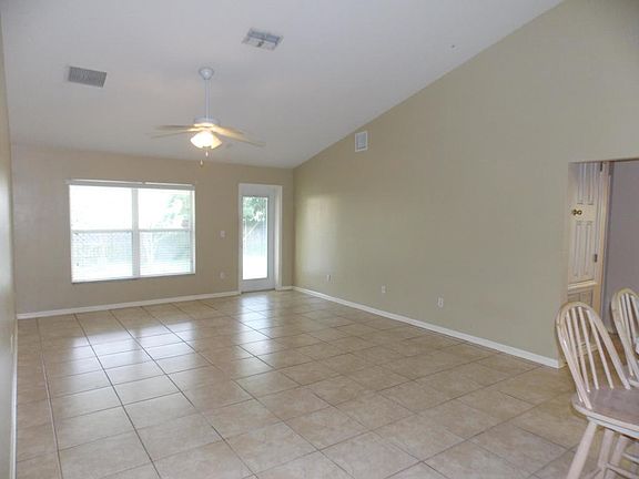 5th image of 956 SW Cleary Ter