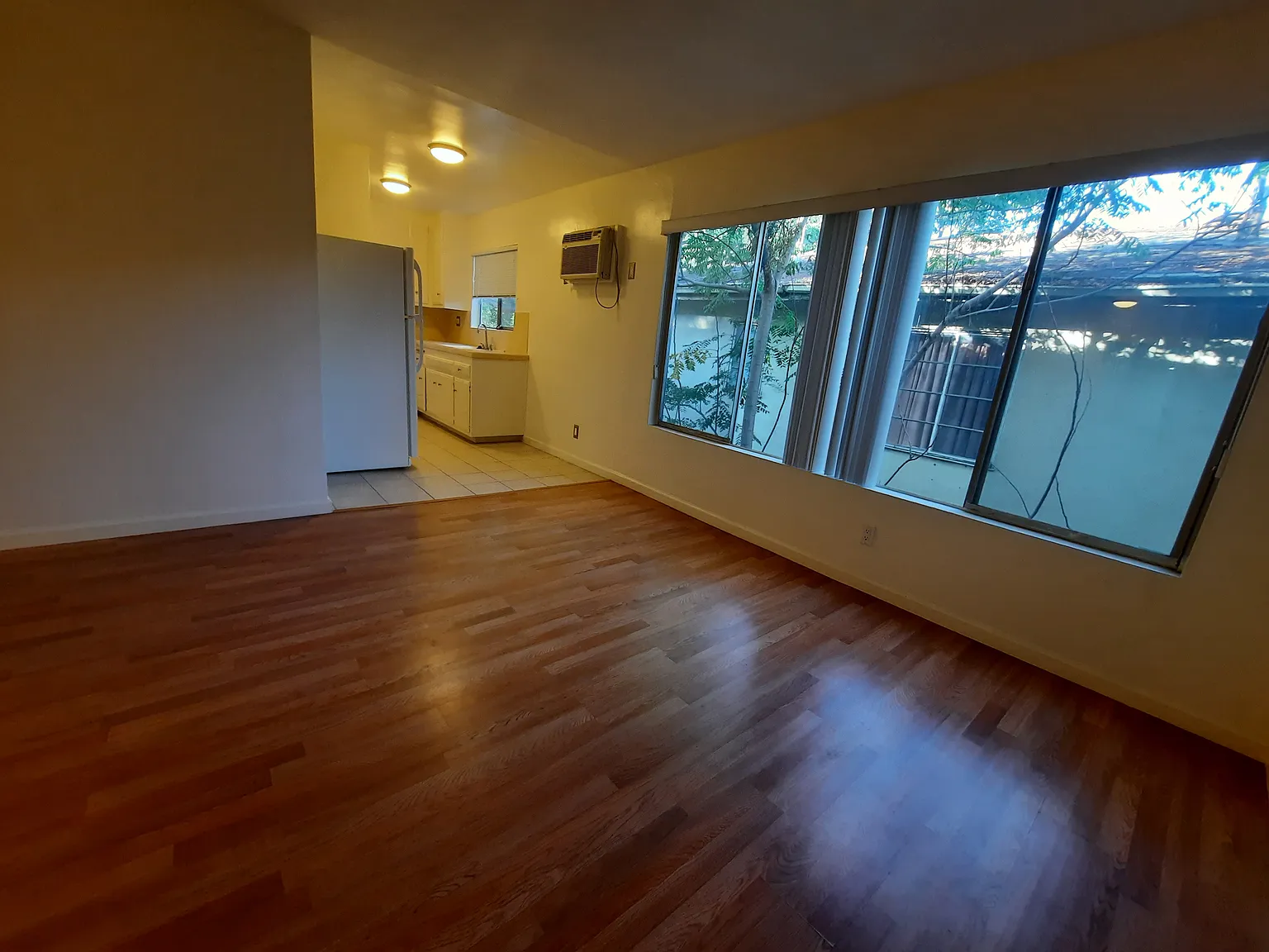 1 bed, 800 sqft, $1,895 — Photo 4