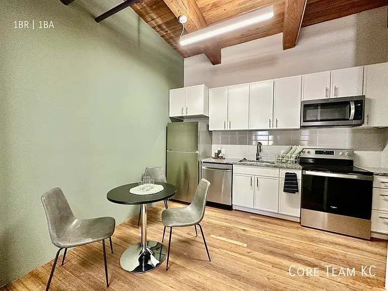 Harvey Dutton Lofts — Photo 23