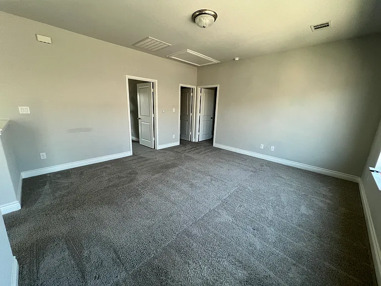 112 Freeman Loop — Photo 15