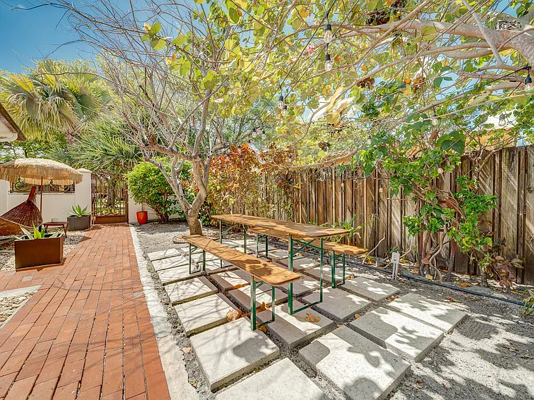 1281 Nightingale Ave — Photo 58