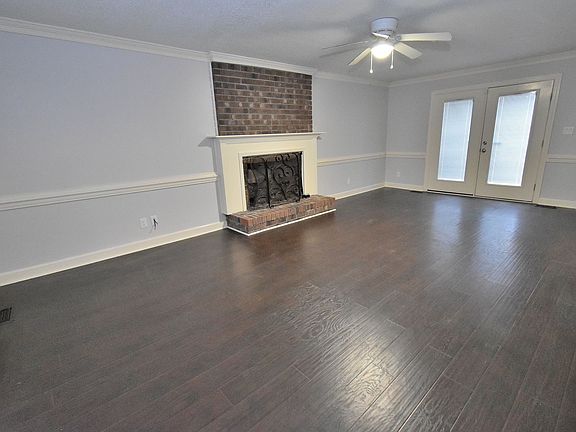 3rd image of 3956 Crosswinds Dr