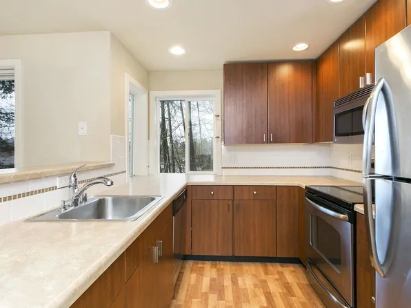 16101 Bothell Everett Hwy Unit E207, Mill Creek, WA 98012