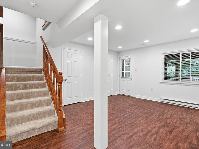 11712 Mossy Creek Ln — Photo 32