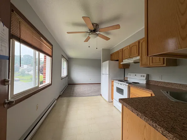 26 Judith Ln #5A, Waterbury, CT 06704