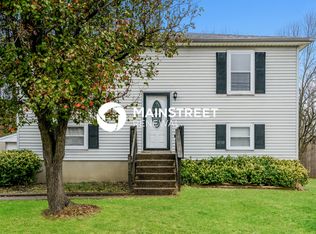 10509 Hillpark Dr, Louisville, KY 40229