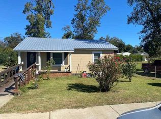 163 E State St, Jackson, AL 36545