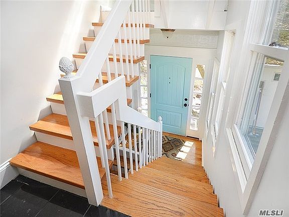 3rd image of 12 Carpenter Ave