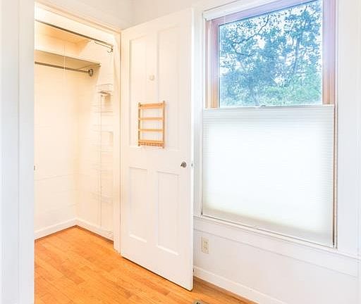 4th image of 1201 Woodland Ave