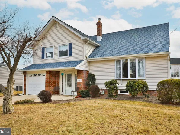 668 Cheryl Dr, Warminster, PA 18974