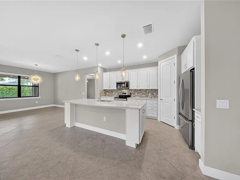17316 Ashcomb Way — Photo 7
