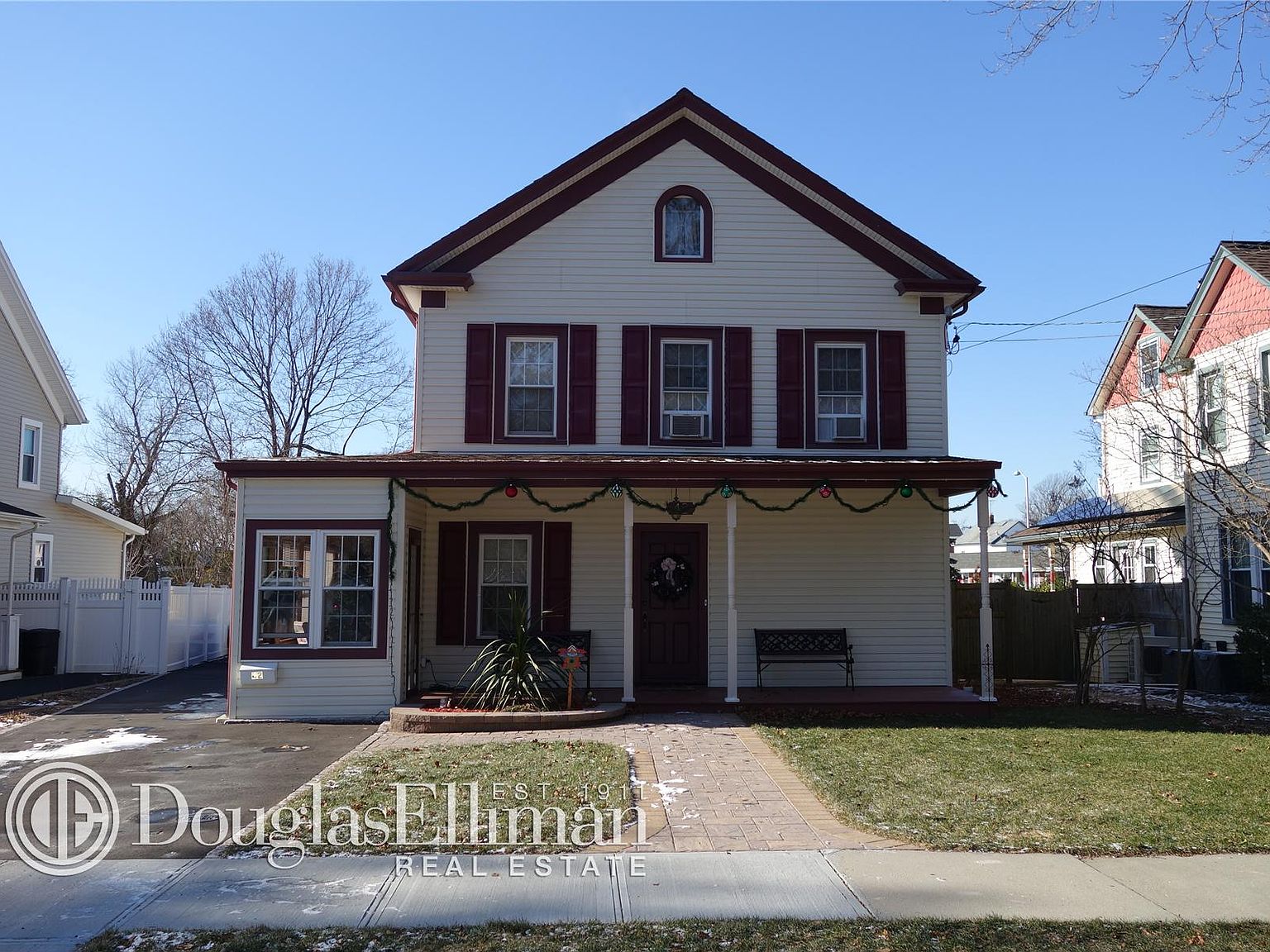 42 Candee Ave, Sayville, NY 11782 Zillow