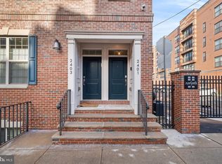 2401 Bainbridge St, Philadelphia, PA 19146