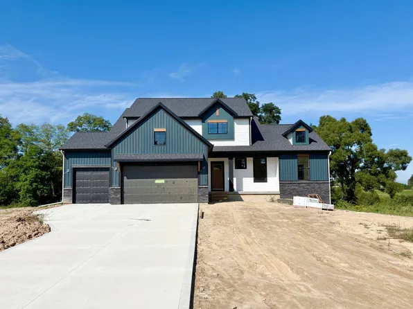 655 Sunfield Dr, Byron Center, MI 49315