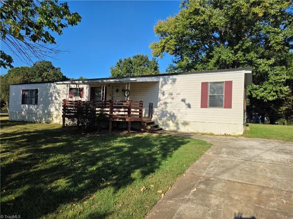 114 Red Kirby Rd, King, NC 27021