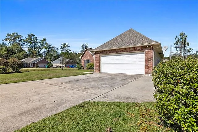 Building Photo - 22157 Fen St