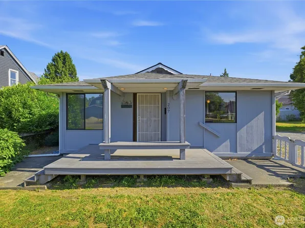 207 E 84th Street, Tacoma, WA 98445