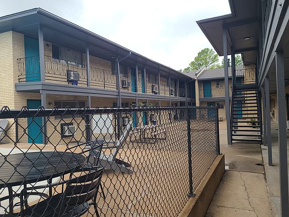 Building across the courtyard from #10.
