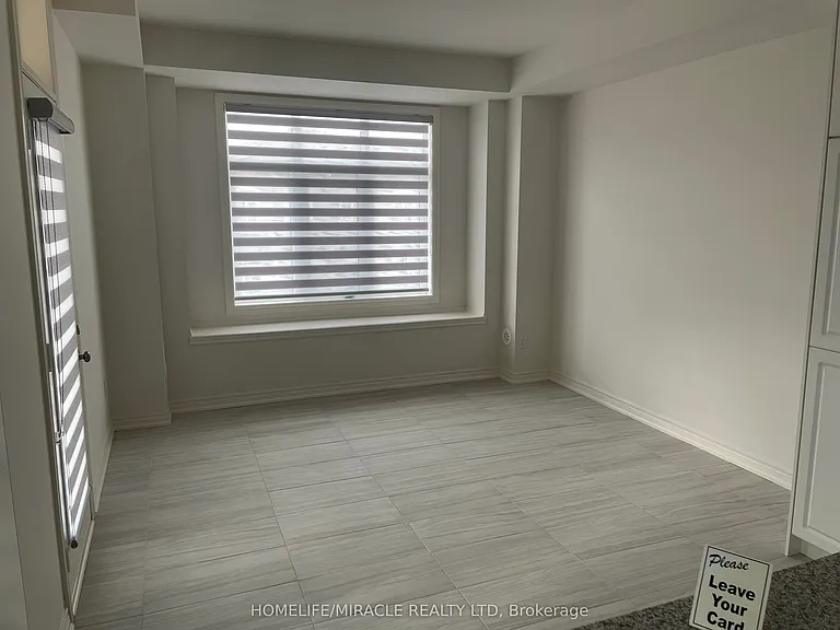 460 Silver Maple Rd — Photo 10