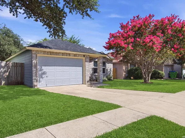 7918 Winterstone Dr, San Antonio, TX 78254