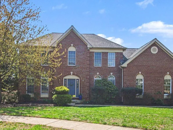 2106 Peregrine Cir, Audubon, PA 19403