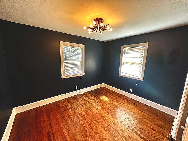 3415 Benard Ave — Photo 10