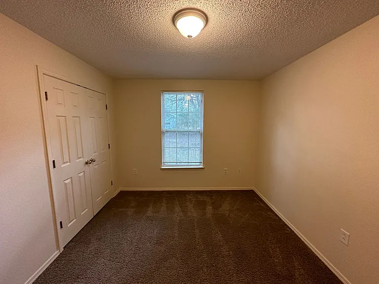 4420 Marlane Dr — Photo 13