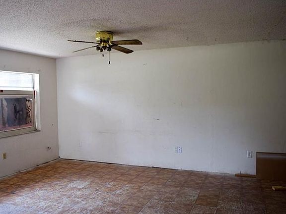 4th image of 1144 S Hawthorne Ave
