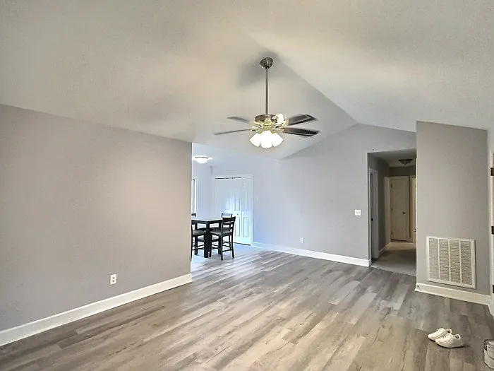 20 Hollyfield Ln — Photo 6