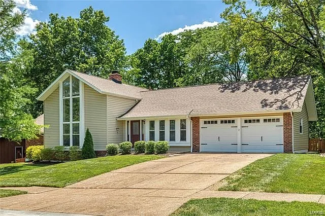 13 Sweetwood Ct photo 1