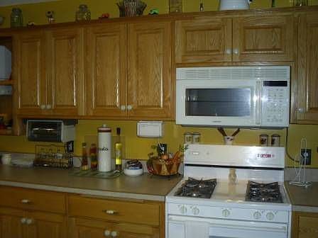 Kitchen w/ Plenty of cupboards