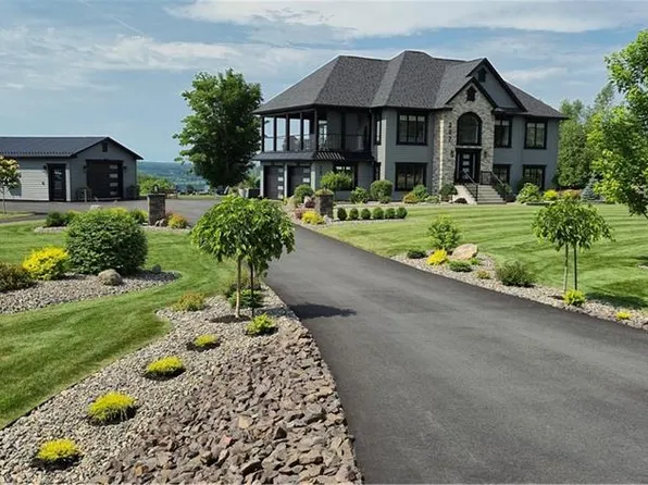 207 Carlisle Rd, Douglas, NB E3G 7M9