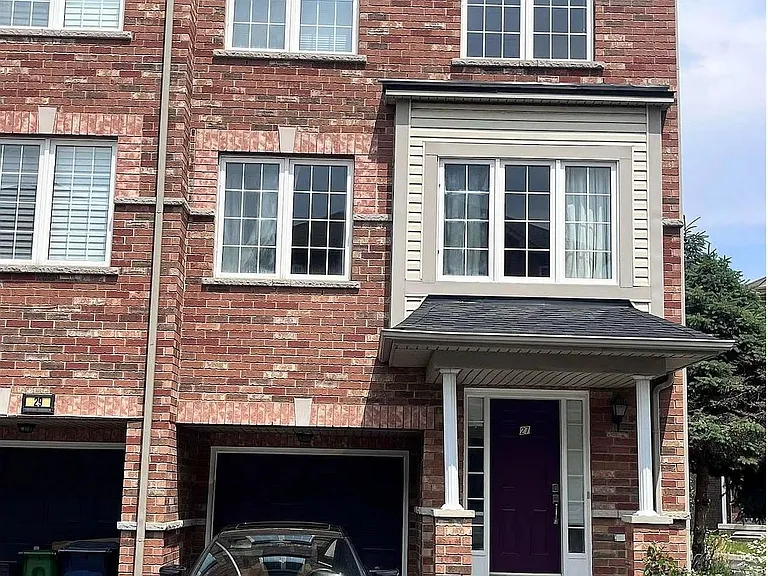 27 Frost King Ln — Photo 1