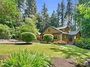 11651 Just A Meer Ln NE, Bainbridge Island, WA 98110