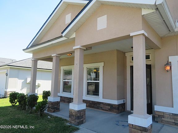 3rd image of 529 S ABERDEENSHIRE Drive