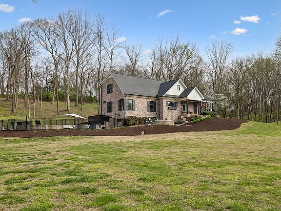 5th image of 4694 Bennett Hollow Rd