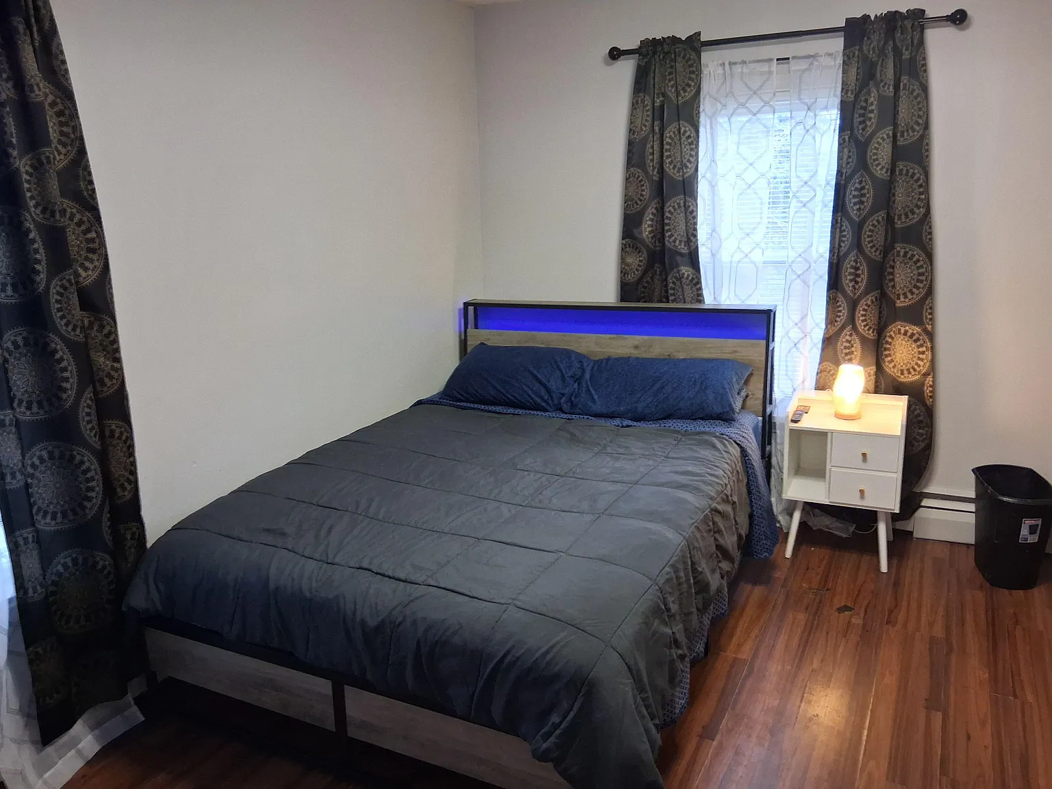 3 bed, 1.0 bath, 400 sqft, $910 — Photo 4
