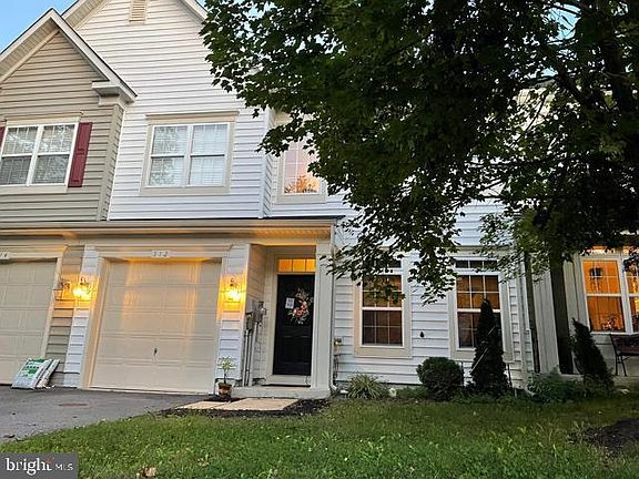 2nd image of 312 Quinton Oaks Cir