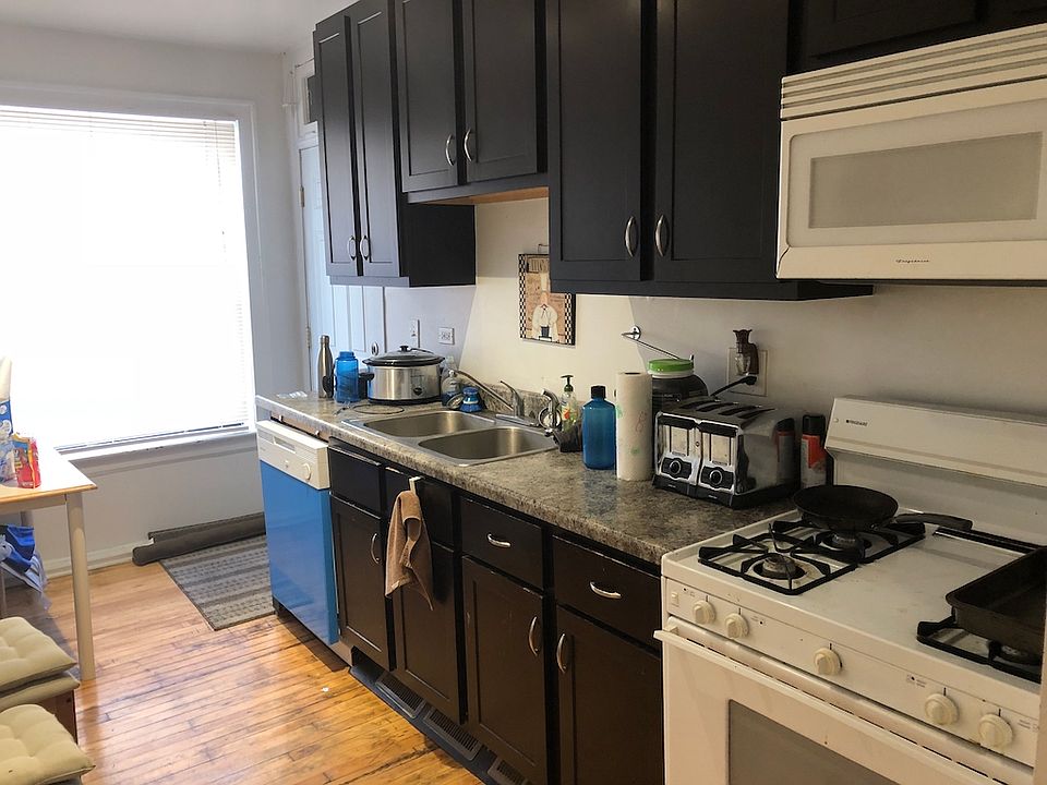 1st image of 2833 N Cambridge Ave #1BX
