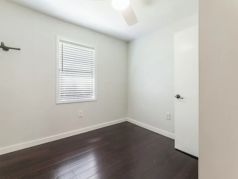 1717 Bunche Rd — Photo 10
