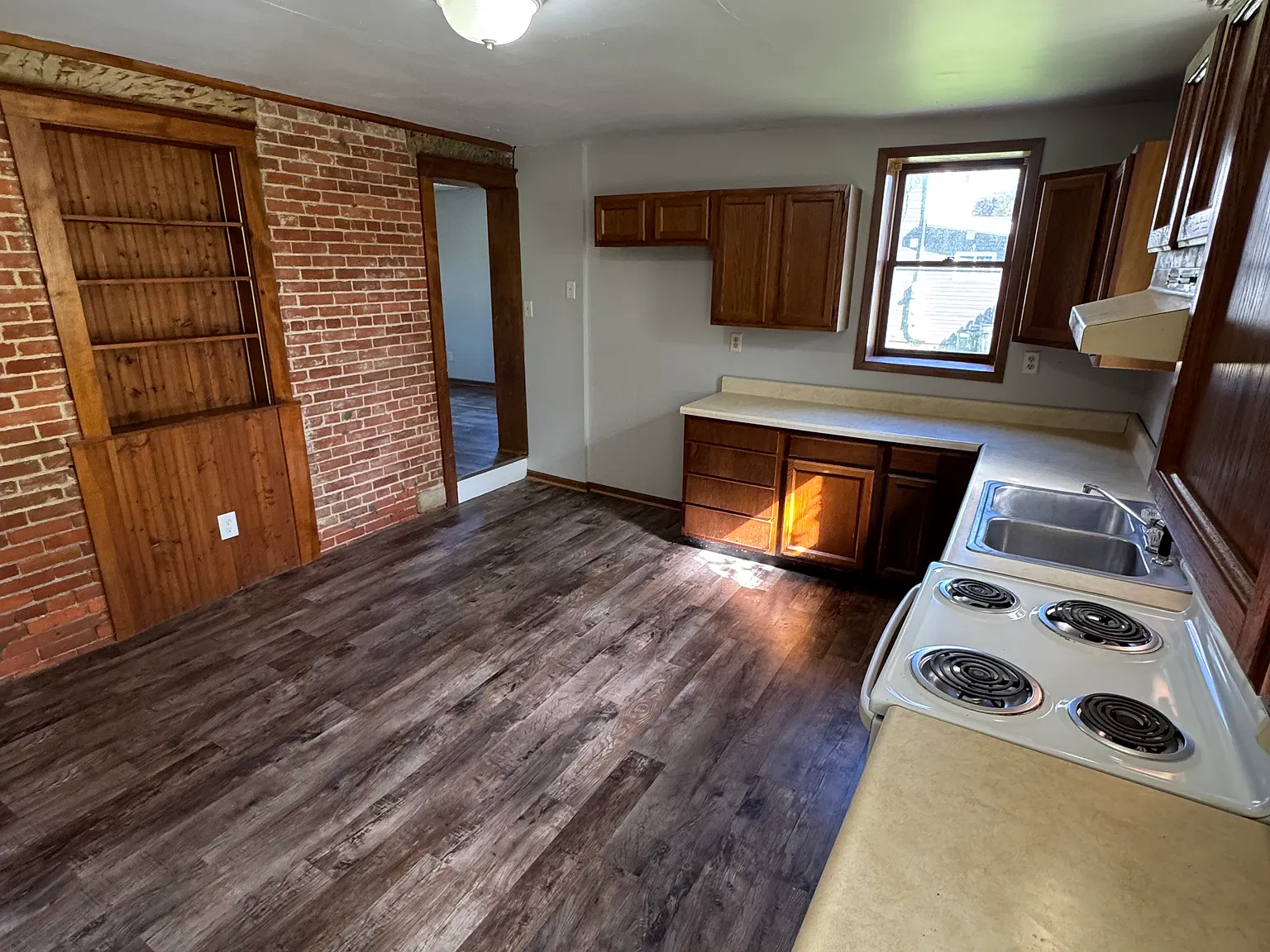3 bed, $825 — Photo 3