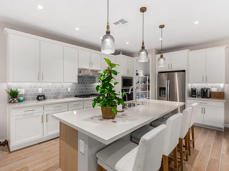 7674 W Tether Trl — Photo 14