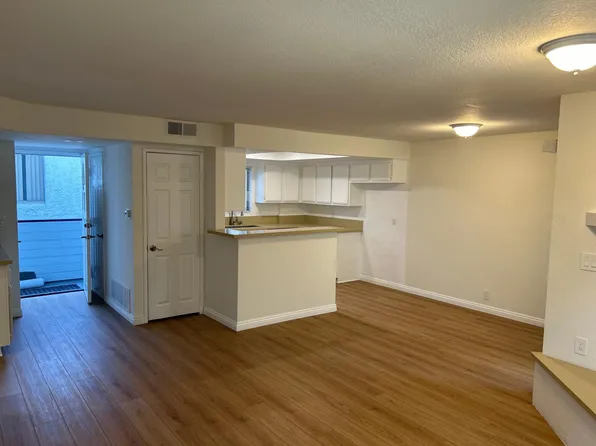 138 Whiting St #B, El Segundo, CA 90245