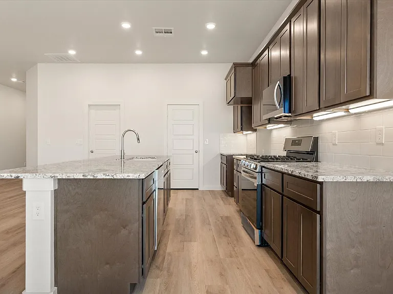 2604 Garland Ave — Photo 10