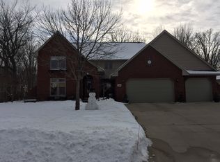 3168 Warm Springs Dr, Green Bay, WI 54311