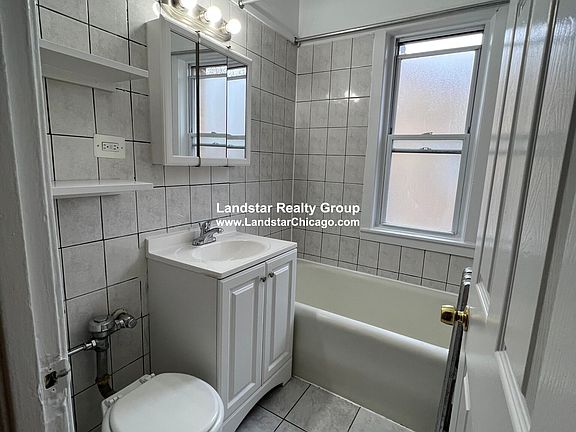 5th image of 4937 N Whipple St APT 3W