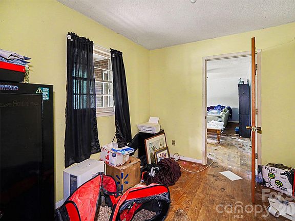 5th image of 1770 Bechtler Rd