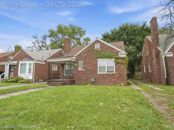18010 Lesure St, Detroit, MI 48235
